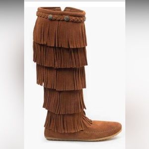 Minnetonka 5-Layer Fringe Boot Brown #1658